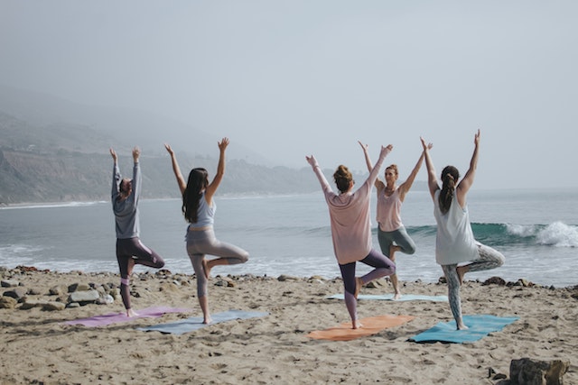 respiration et postures yogi contribue à un développement personnel harmonieux et à retrouver confiance
